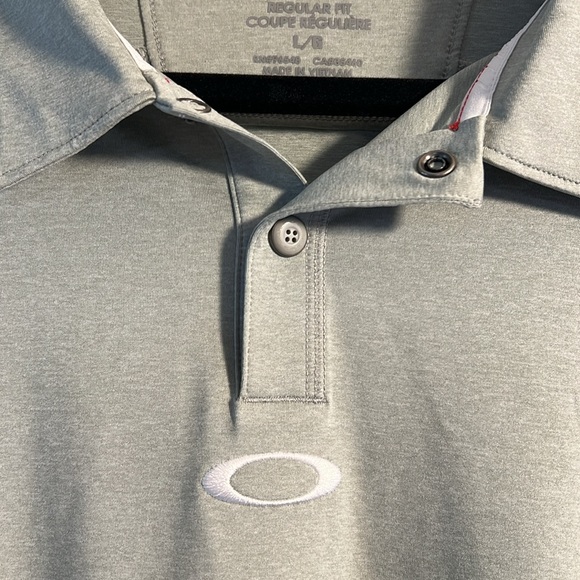 Oakley Men’s Hydrolix Golf Shirt NWT - Picture 3 of 10